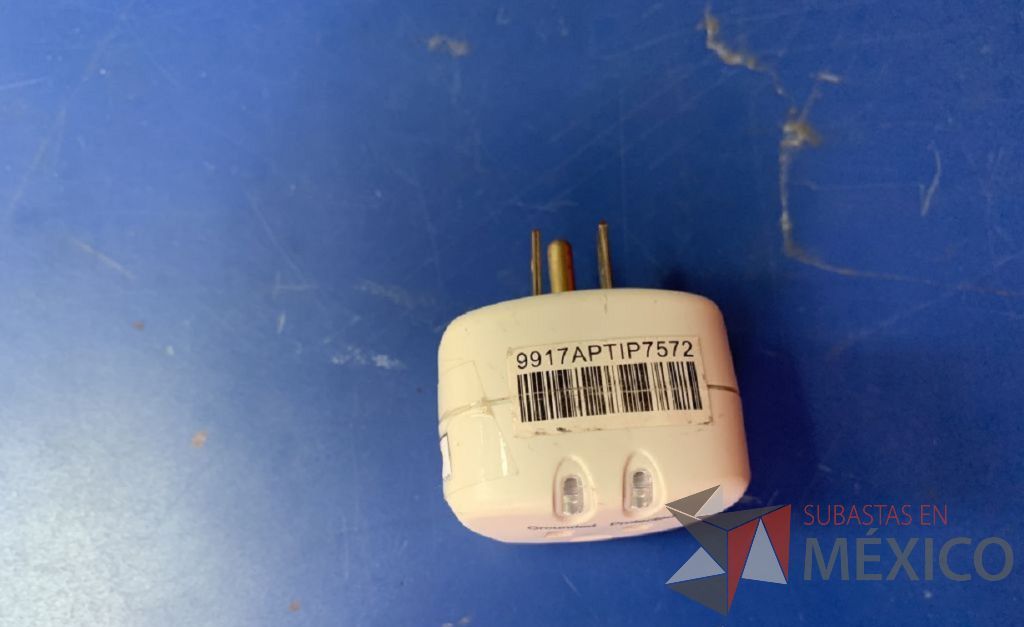 Lote 139 - 18 supresores de pico Forza c/ boton restablecedor y 1 Tripp-Lite Spikecube - Imagen 5