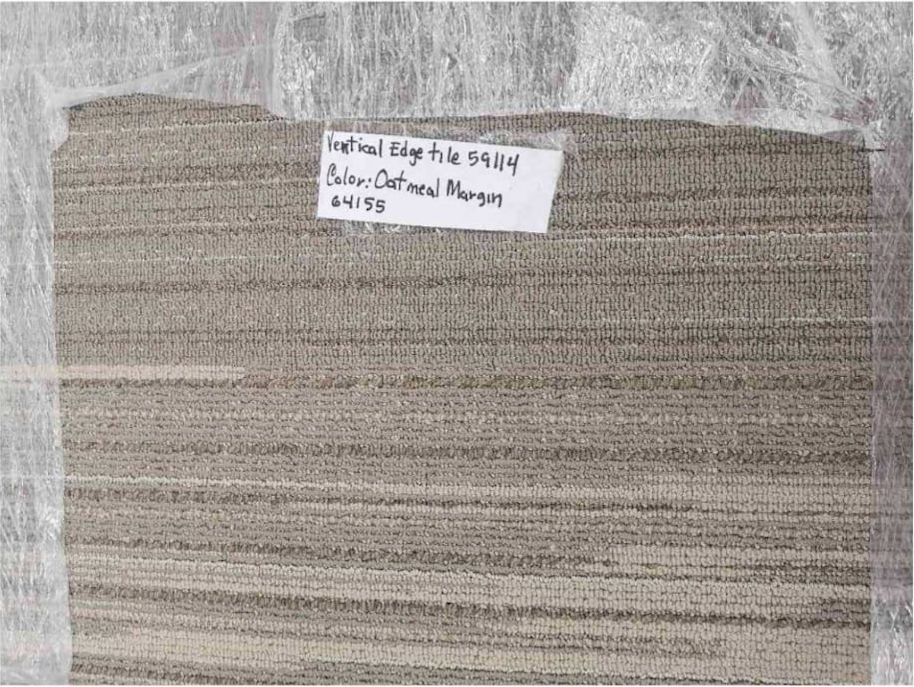 Lote 045 - 50 piezas de alfombra modular, Modelo: Edge tile 59114, 19 m2