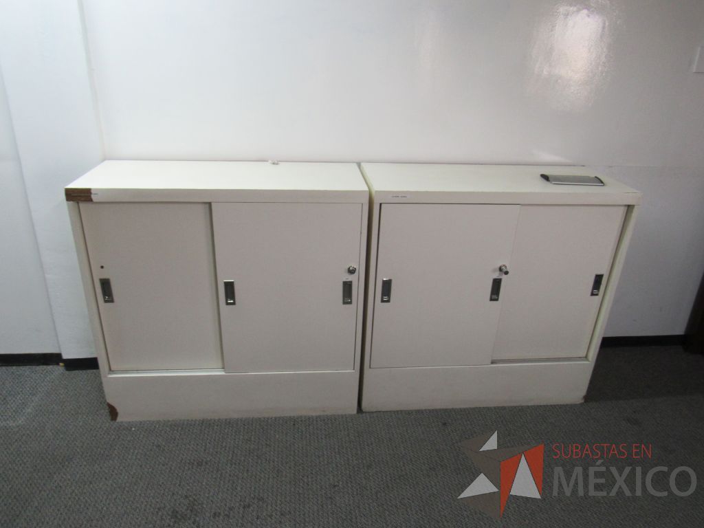 Lote 066 - Gabinete tipo madera con 2 puertas y 1 entrepaño color blanco - Imagen 6
