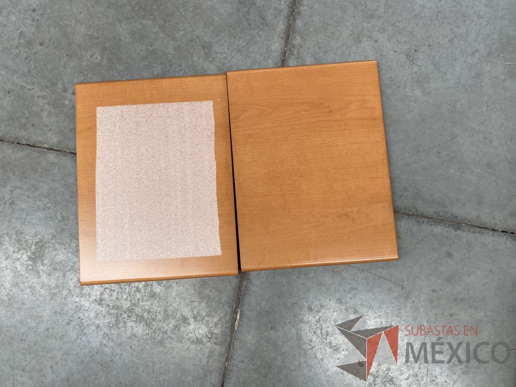 Lote 024 - 11 Cubiertas, 10 cajas con accesorios para mampara y 9 pata metálicas - Imagen 17