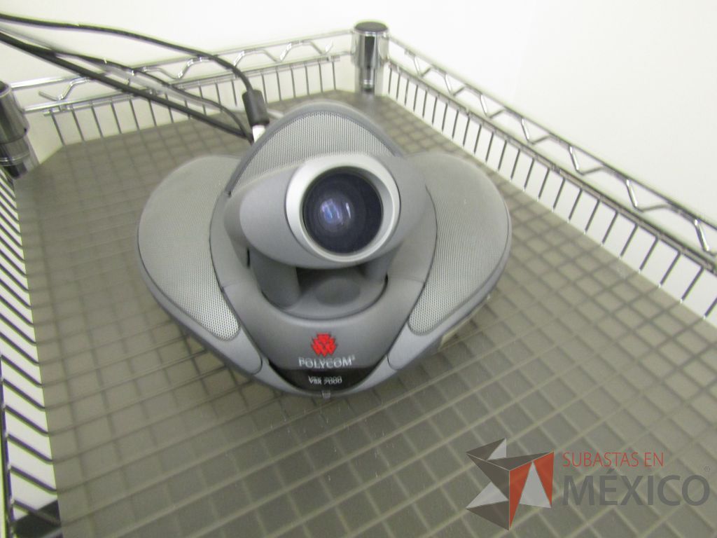 Lote 033 - Equipo para videoconferencias, Modelo: VSX 7000 , Cámara, Bocina tipo Bafle y Micrófono Manos libres