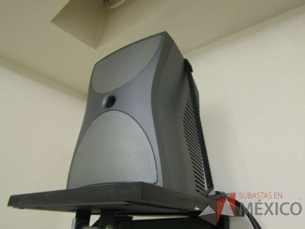Lote 033 - Equipo para videoconferencias, Modelo: VSX 7000 , Cámara, Bocina tipo Bafle y Micrófono Manos libres - Imagen 18