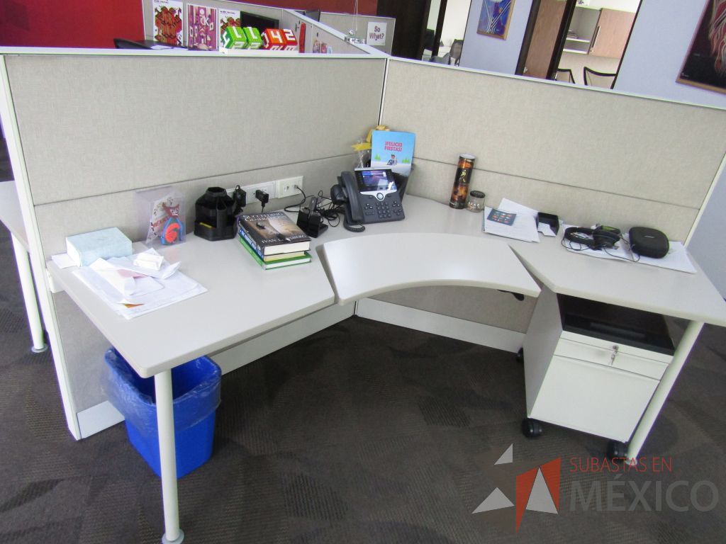 Lote 022 - Estación de trabajo para 6 personas marca Teknion - Imagen 19