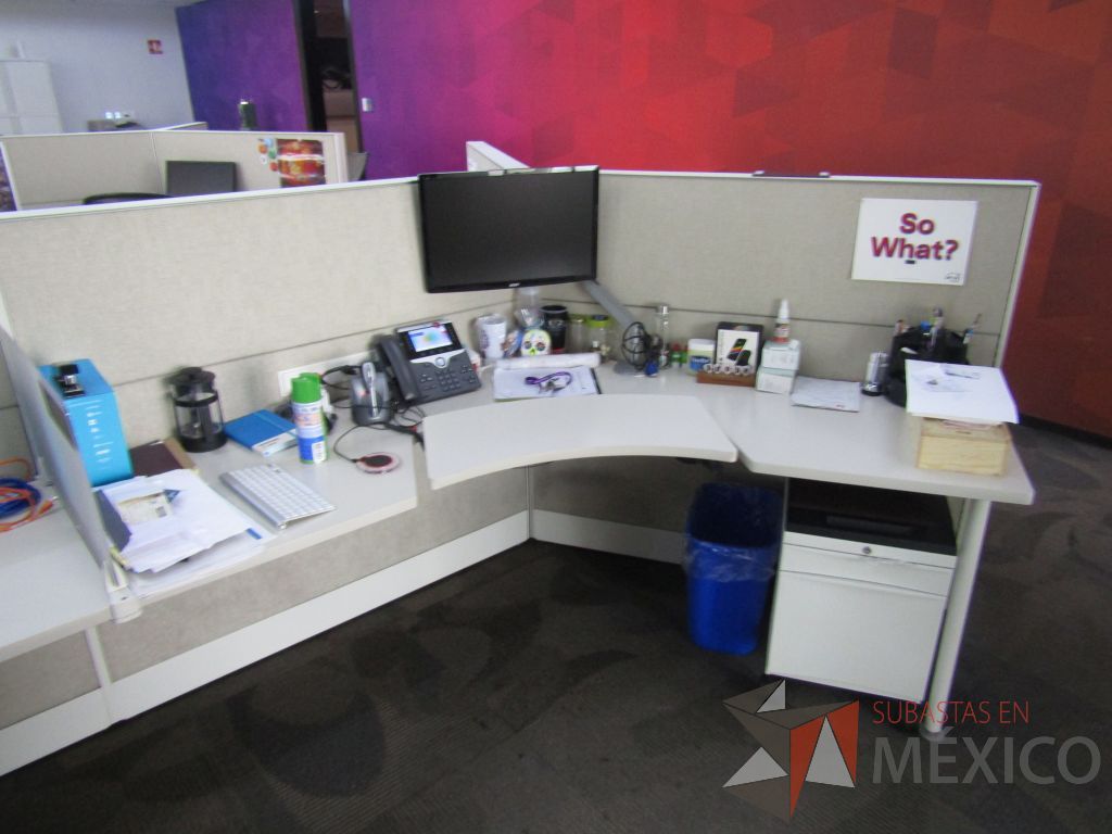 Lote 022 - Estación de trabajo para 6 personas marca Teknion - Imagen 14