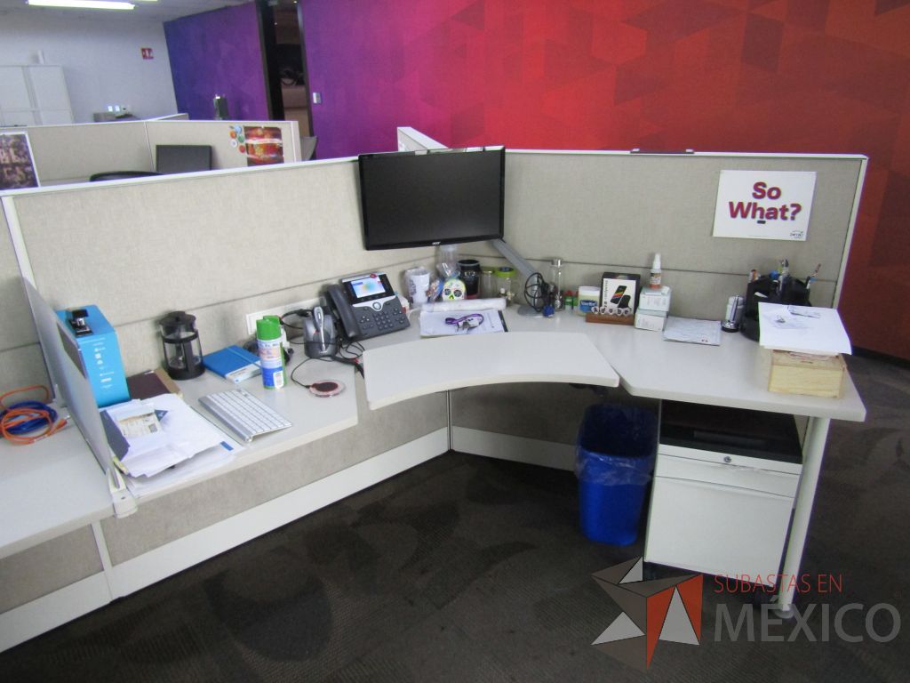 Lote 022 - Estación de trabajo para 6 personas marca Teknion - Imagen 13