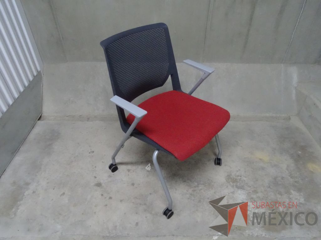 Lote 007 - Silla de visita con ruedas Haworth - Imagen 2