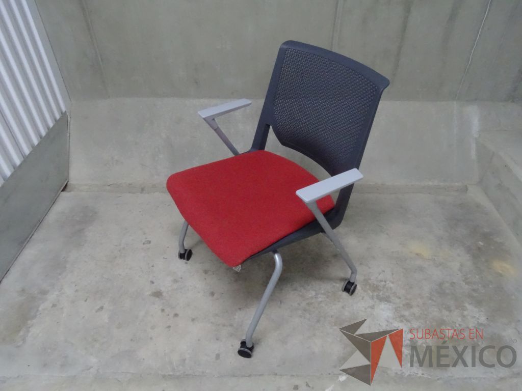 Lote 007 - Silla de visita con ruedas Haworth - Imagen 3