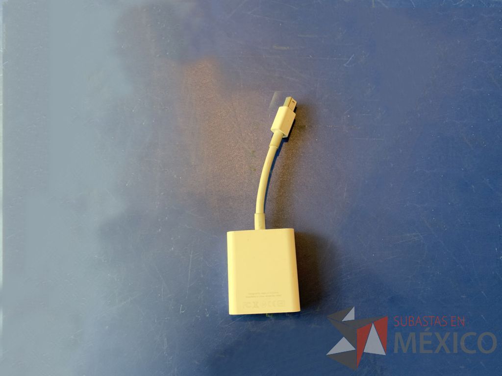 Lote 135 - 1 cable AV/USB p/IPAD,2 adaptadores minidisplay a VGA,1 adaptador VGA a IPOD,1 adaptador VGA a HDMI,6 divisores VGA de 2 vias. - Imagen 14