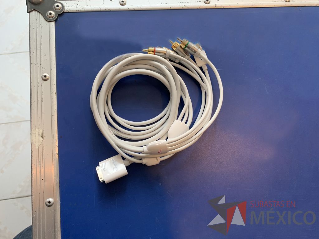Lote 134 - 205 conectores y adaptadores de diversas conexiones ( VGA,CANON,PLUG,HDMI,RCA etc.) - Imagen 3