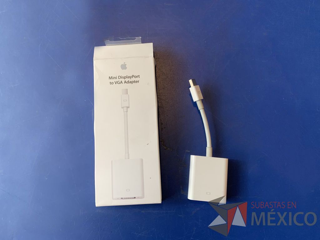 Lote 135 - 1 cable AV/USB p/IPAD,2 adaptadores minidisplay a VGA,1 adaptador VGA a IPOD,1 adaptador VGA a HDMI,6 divisores VGA de 2 vias. - Imagen 17