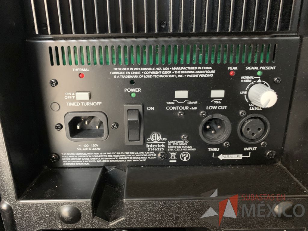 Lote 021 - 2 Bocinas profesionales 440 w Marca Mackie con tripié y 2 cables Canon genérico de 31m - Imagen 5