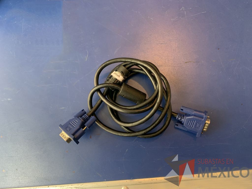 Lote 105 - 50 Cables VGA generico de diferentes medidas y Cable VGA, Marca Kramer - Imagen 14