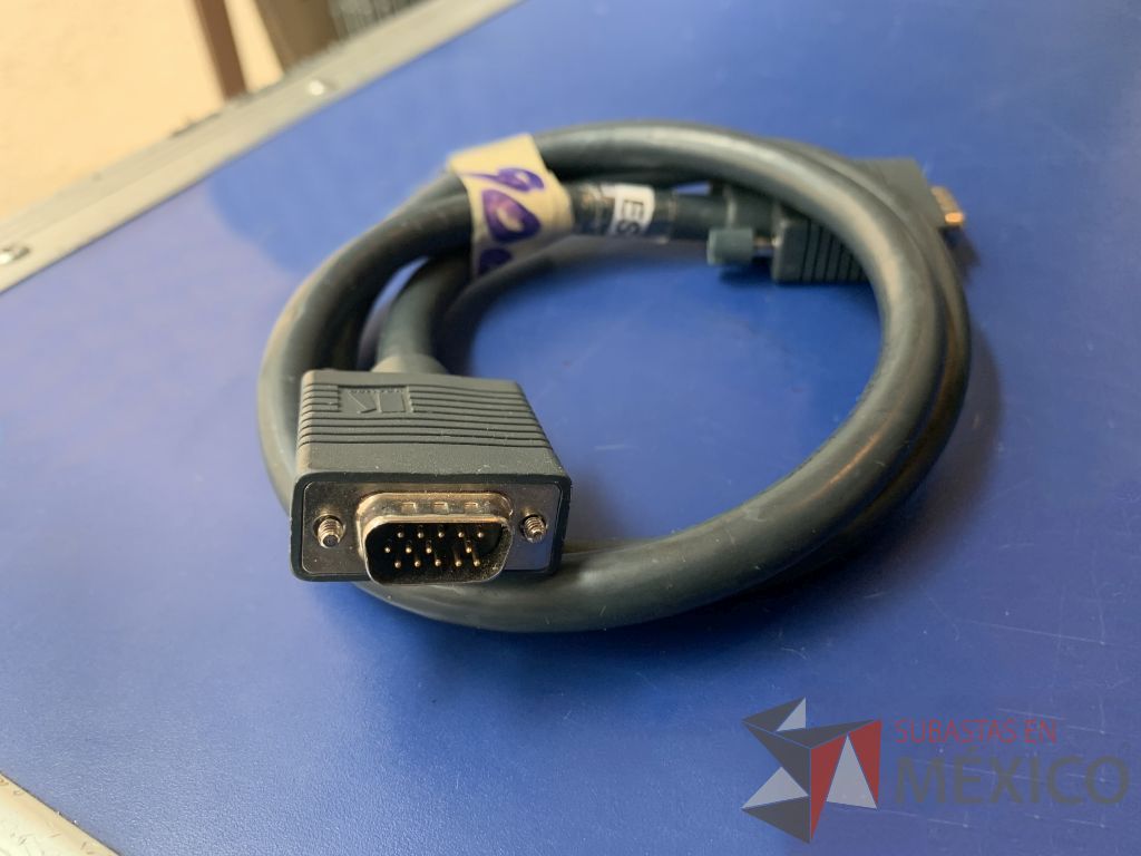 Lote 105 - 50 Cables VGA generico de diferentes medidas y Cable VGA, Marca Kramer - Imagen 9