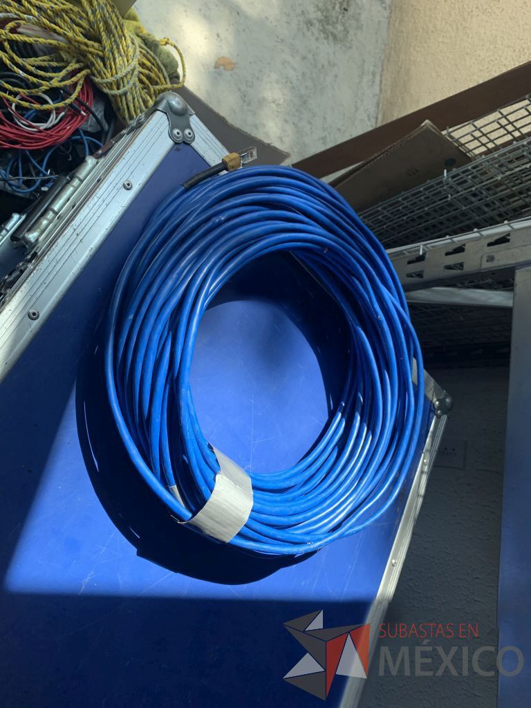 Lote 122 - 4 cables azul de datos marca kramer 2 de 50 mts y 2 de 100 mts - Imagen 5