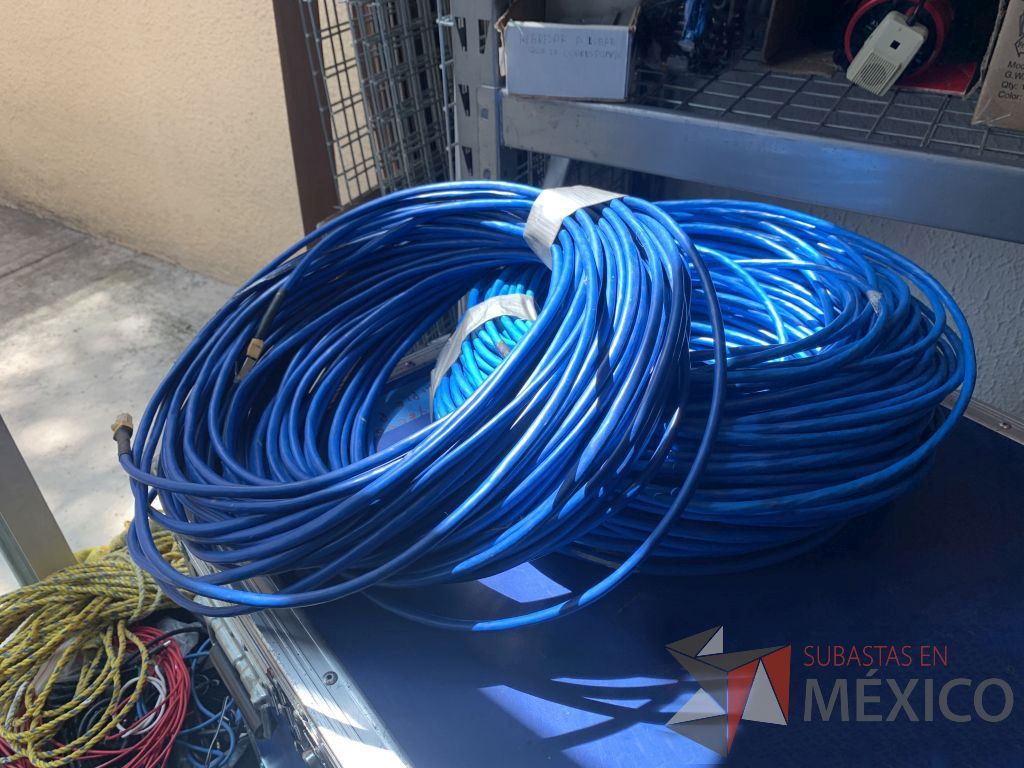 Lote 122 - 4 cables azul de datos marca kramer 2 de 50 mts y 2 de 100 mts - Imagen 9
