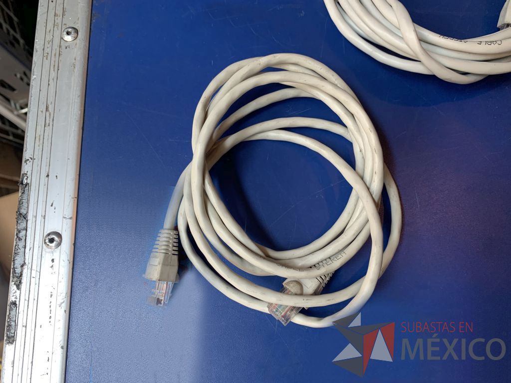 Lote 125 - 13 cables blanco de datos 6 de marca Steren y 7 de ethernet pvc amarillo - Imagen 6
