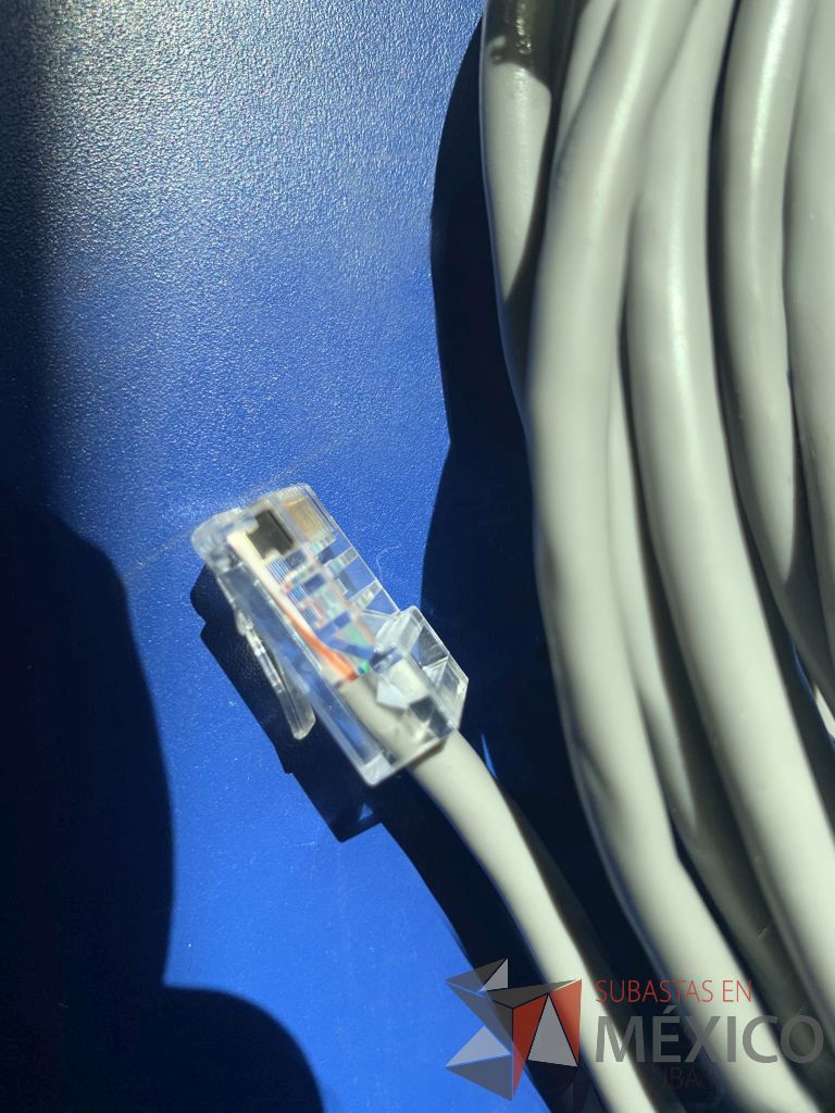 Lote 124 - 39 cales gris de datos marca Cooper varias medidas y 1/2 bobina de cable UTP 5E 160 mts aprox. Marca WAM - Imagen 2
