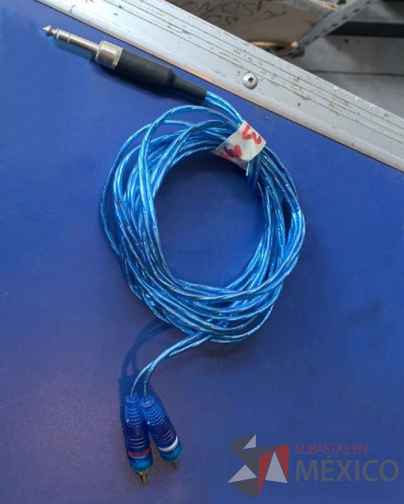 Lote 114 - 44 cables plug y miniplug a varias terminales y varias medidas - Imagen 4