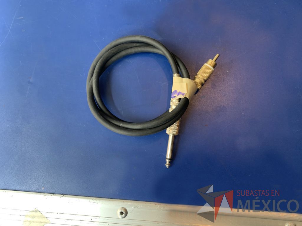 Lote 114 - 44 cables plug y miniplug a varias terminales y varias medidas - Imagen 8