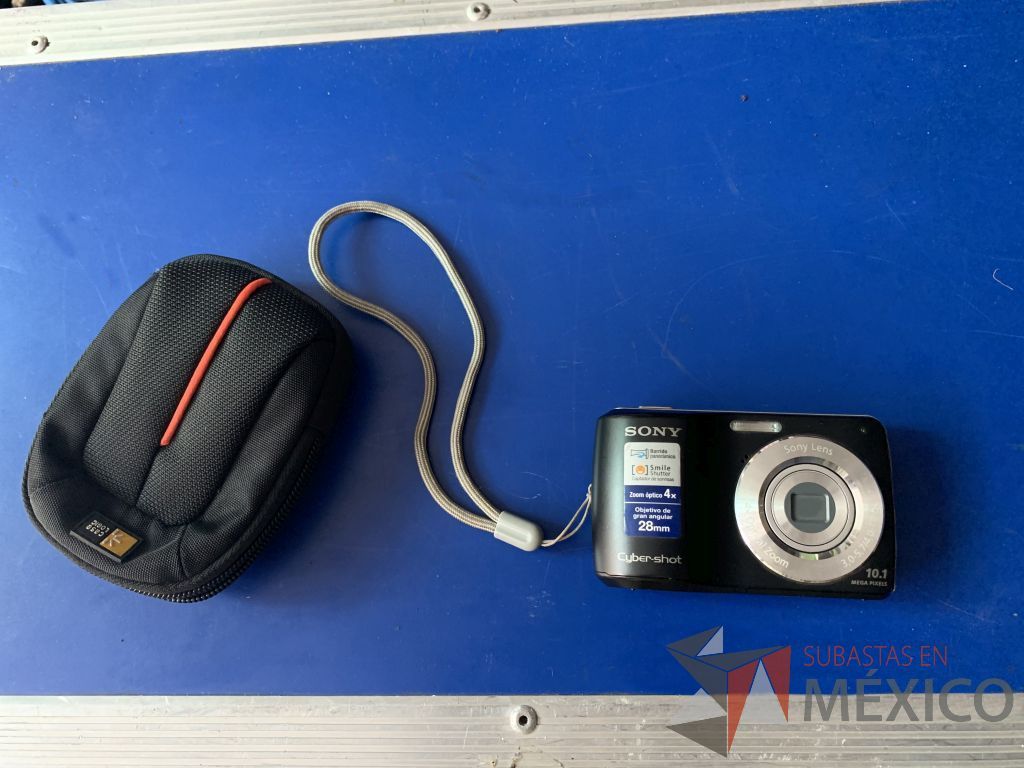 Lote 060 - Cámara digital 10.1 megapixeles Sony, Cyber-shot, zoom optica 4x - Imagen 2