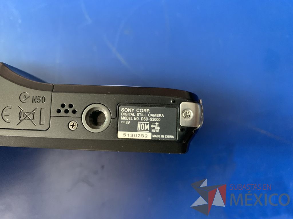 Lote 060 - Cámara digital 10.1 megapixeles Sony, Cyber-shot, zoom optica 4x - Imagen 6