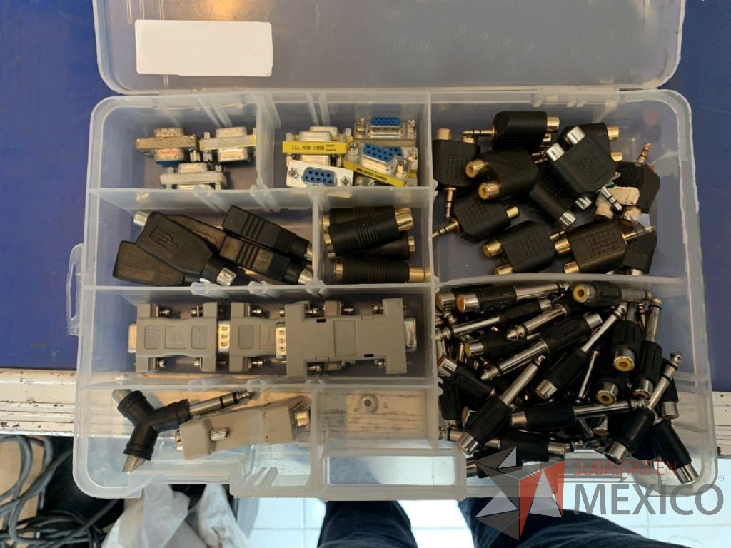 Lote 133 - 206 conectores y adaptadores de diversas conexiones ( VGA,CANON,PLUG,HDMI,RCA etc.) - Imagen 9