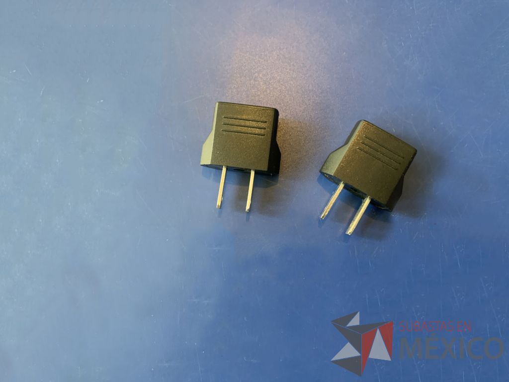 Lote 133 - 206 conectores y adaptadores de diversas conexiones ( VGA,CANON,PLUG,HDMI,RCA etc.) - Imagen 73