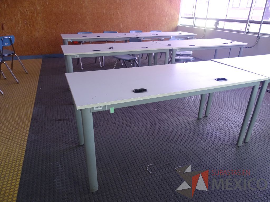 Lote 003 - Mesa de trabajo para 2 personas y 2 Sillas fijas con mecanismo de nivelación - Imagen 11
