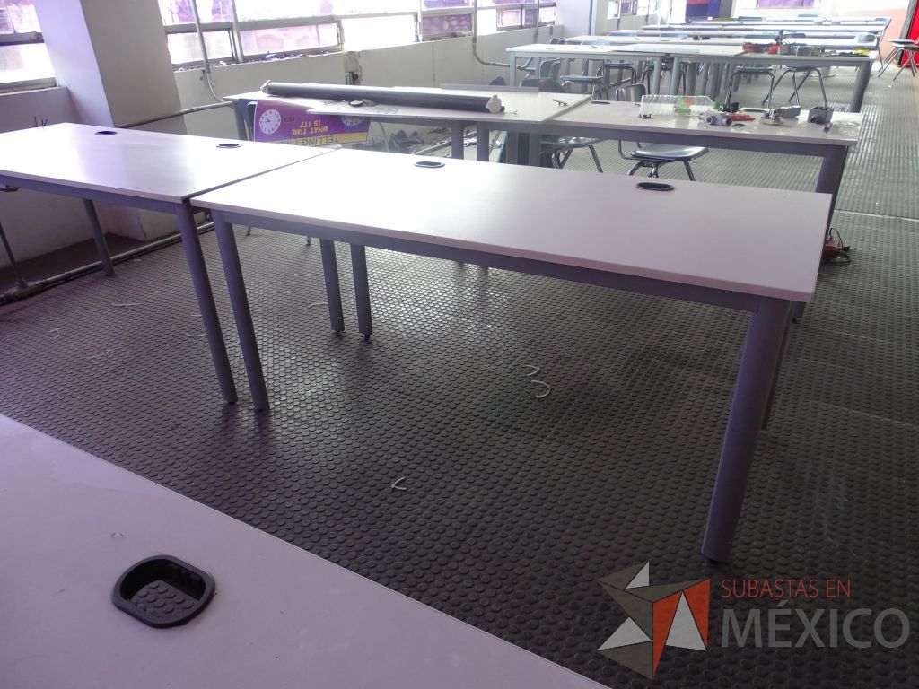 Lote 003 - Mesa de trabajo para 2 personas y 2 Sillas fijas con mecanismo de nivelación - Imagen 20