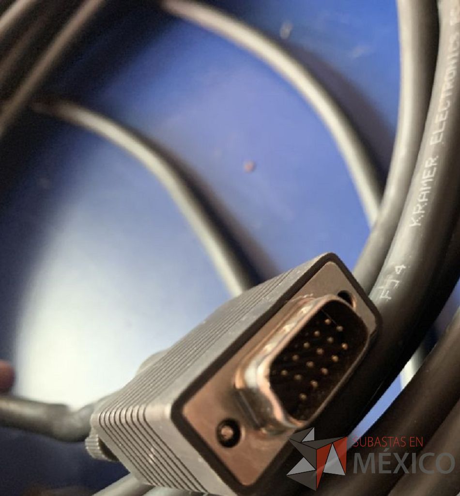 Lote 054 - 2 Escaladores de señal VGA con case, Cable VGA marca Kramer de 30m. - Imagen 11