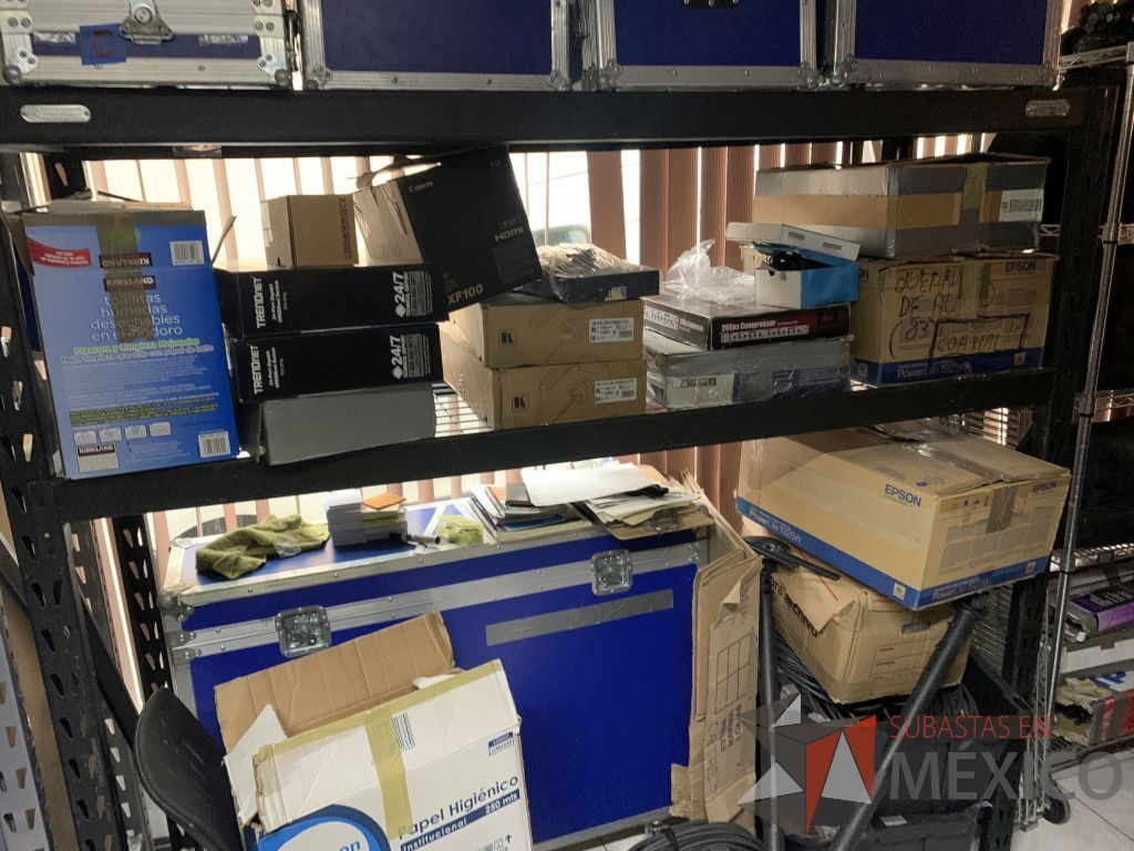 Lote 068 - Estante CARGA PESADA calidad industrial/comercial marca Whalen (gorila) color negro con parrillas cromadas de 1.83x0.61x1.96m - Imagen 3