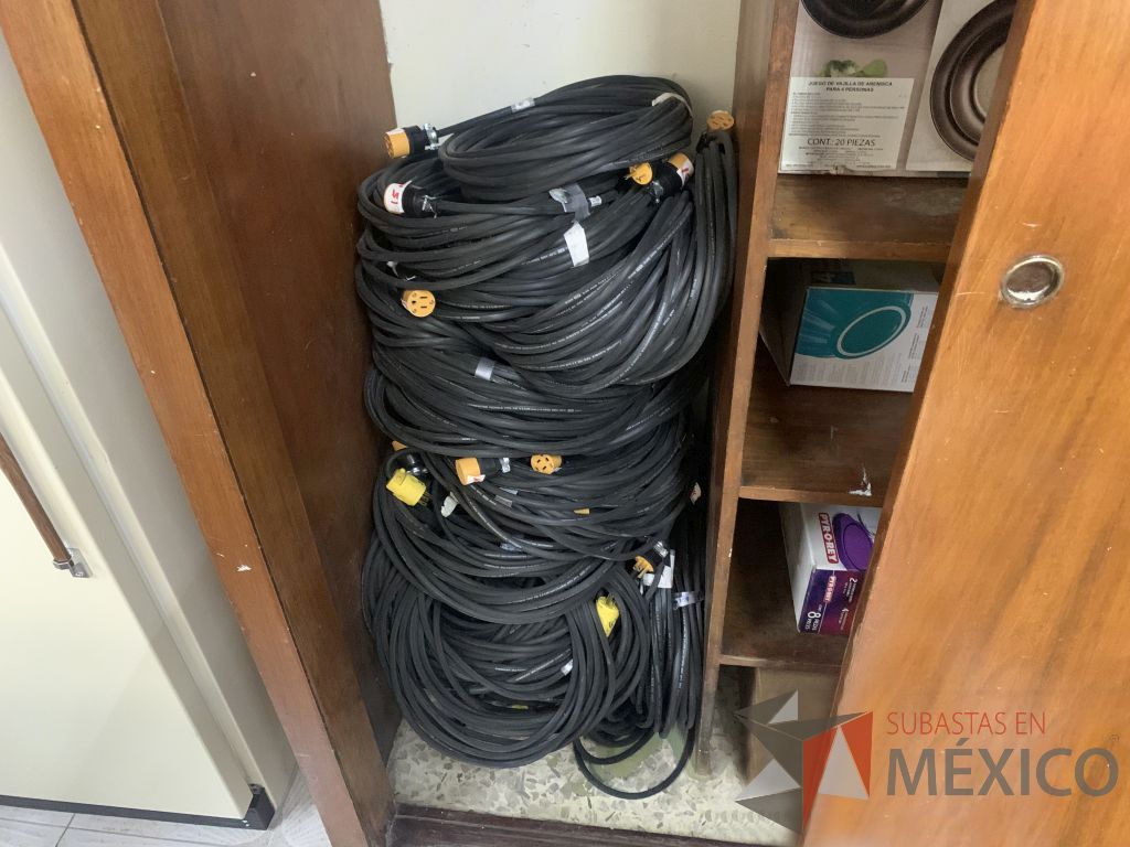 Lote 038 - 18 extensiones electrica cable uso rudo 2x14 de 15 mts. - Imagen 8