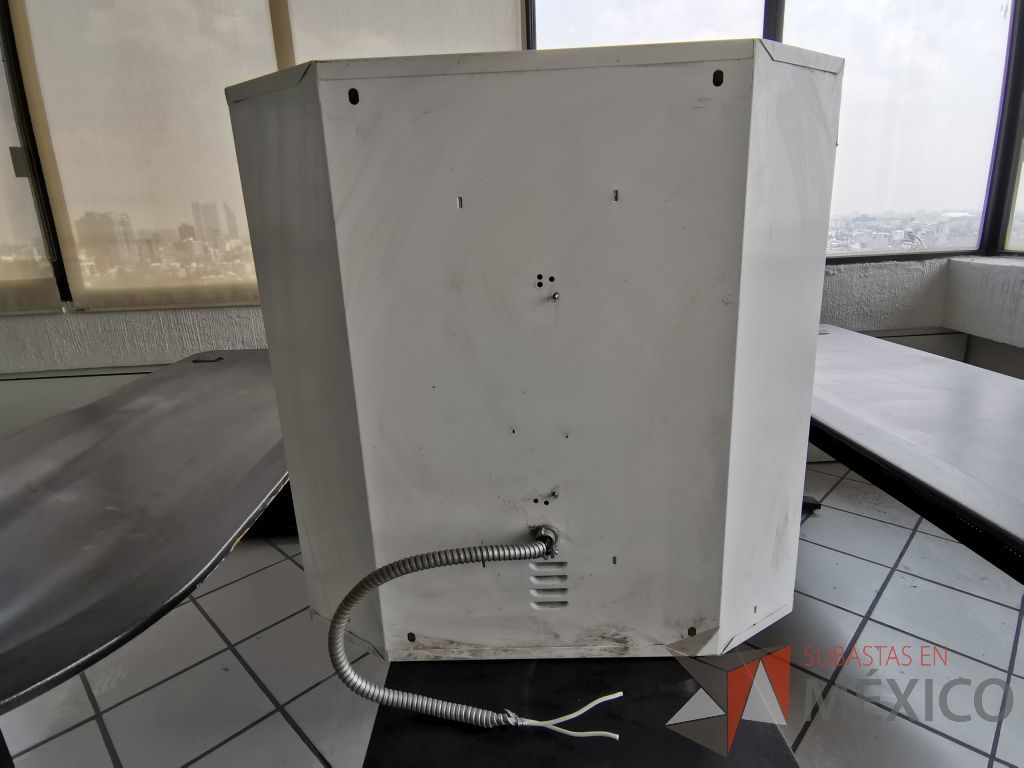 Lote 046 - Lampara para plafón de dos lámparas de tubo es forma de U - Imagen 9
