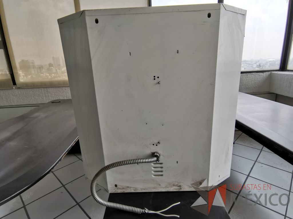 Lote 046 - Lampara para plafón de dos lámparas de tubo es forma de U - Imagen 10