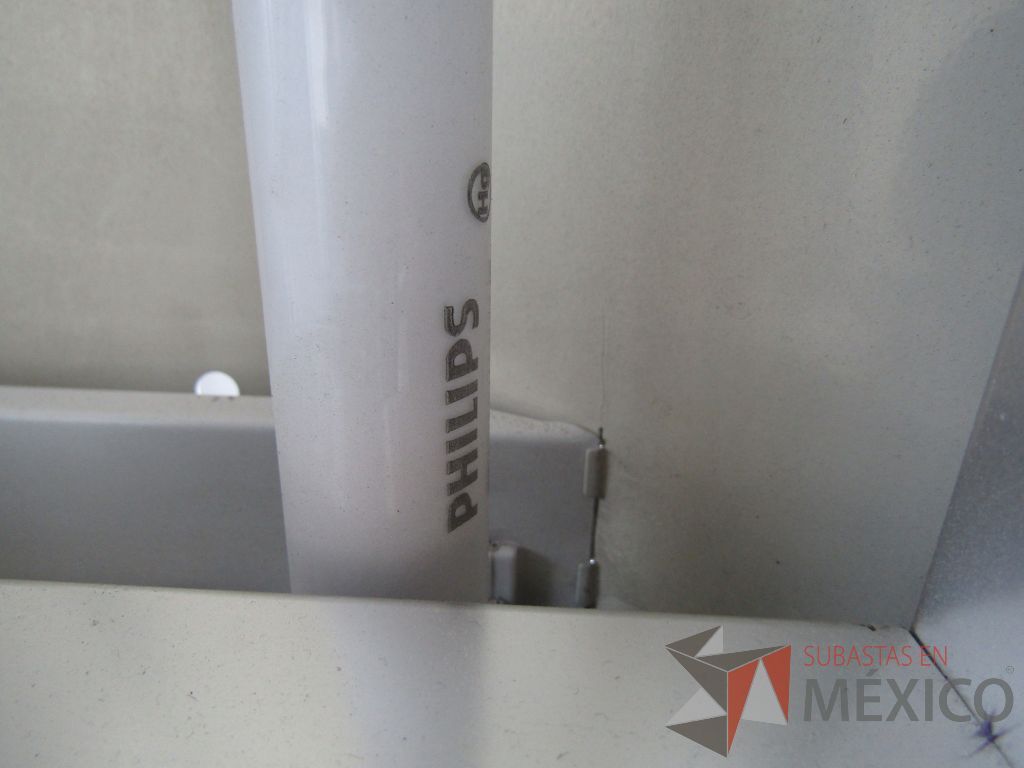 Lote 046 - Lampara para plafón de dos lámparas de tubo es forma de U - Imagen 2