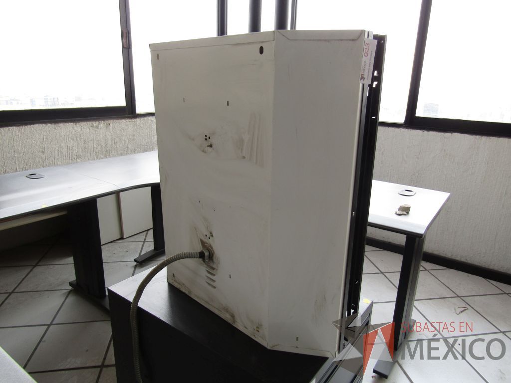 Lote 046 - Lampara para plafón de dos lámparas de tubo es forma de U - Imagen 5