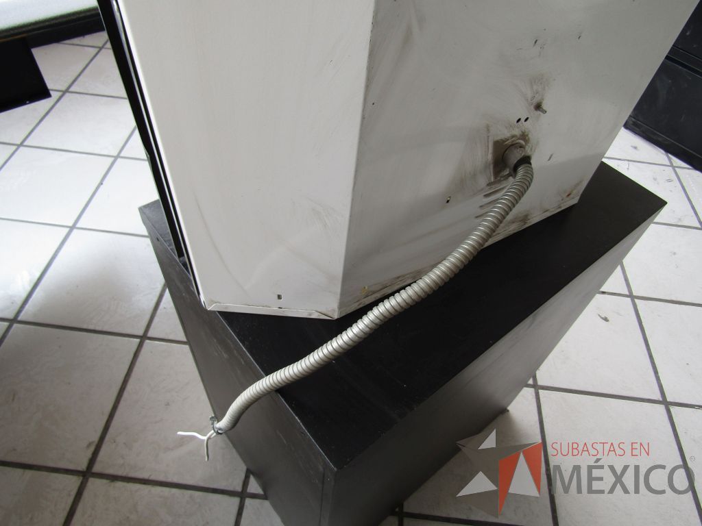 Lote 046 - Lampara para plafón de dos lámparas de tubo es forma de U - Imagen 6