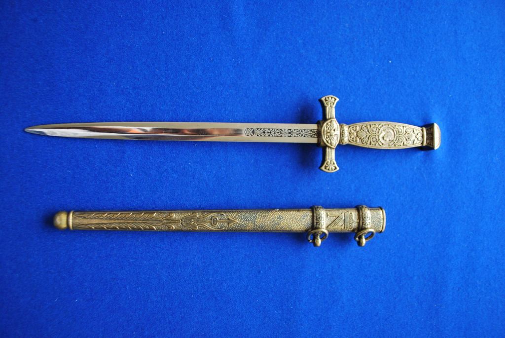Lote 052 - Daga de Napoleón, fabricada por Martin Biennais, 1809