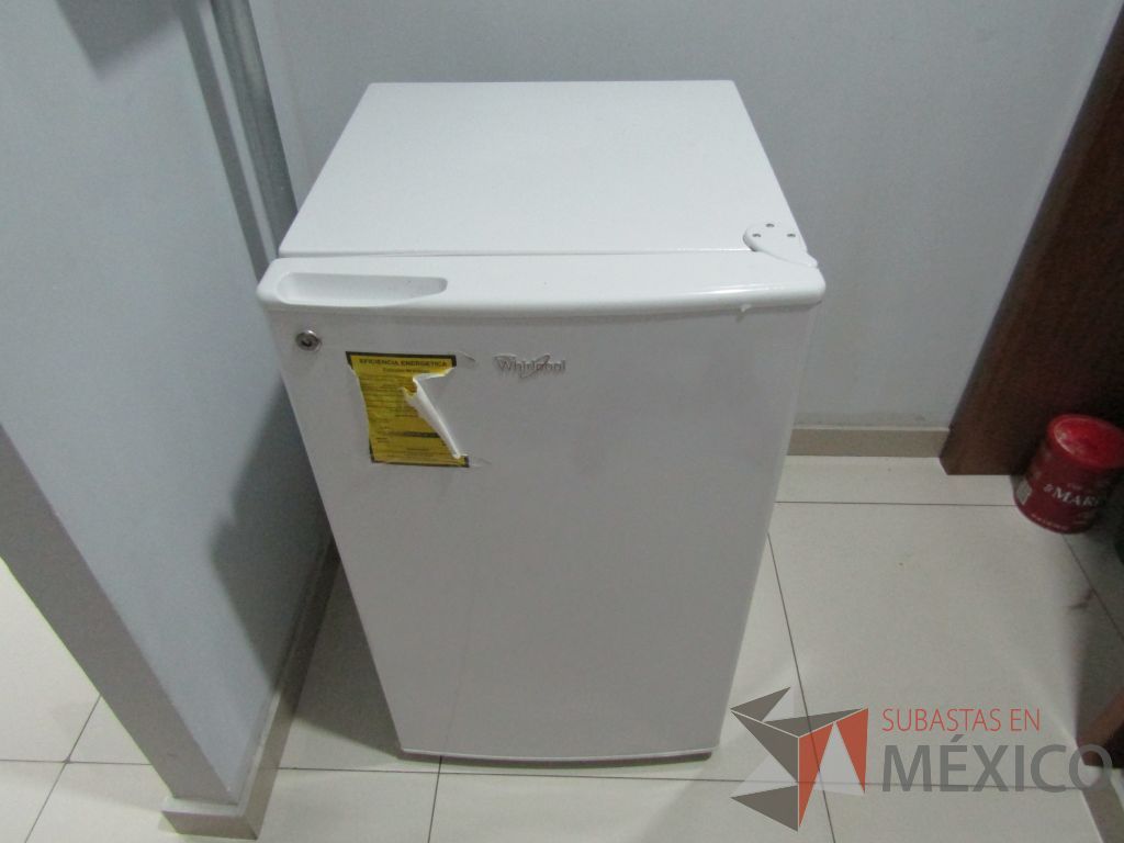Lote 036 - Frigobar, Marca: WHIRPOOL, Modelo: WS5501Q. - Imagen 5