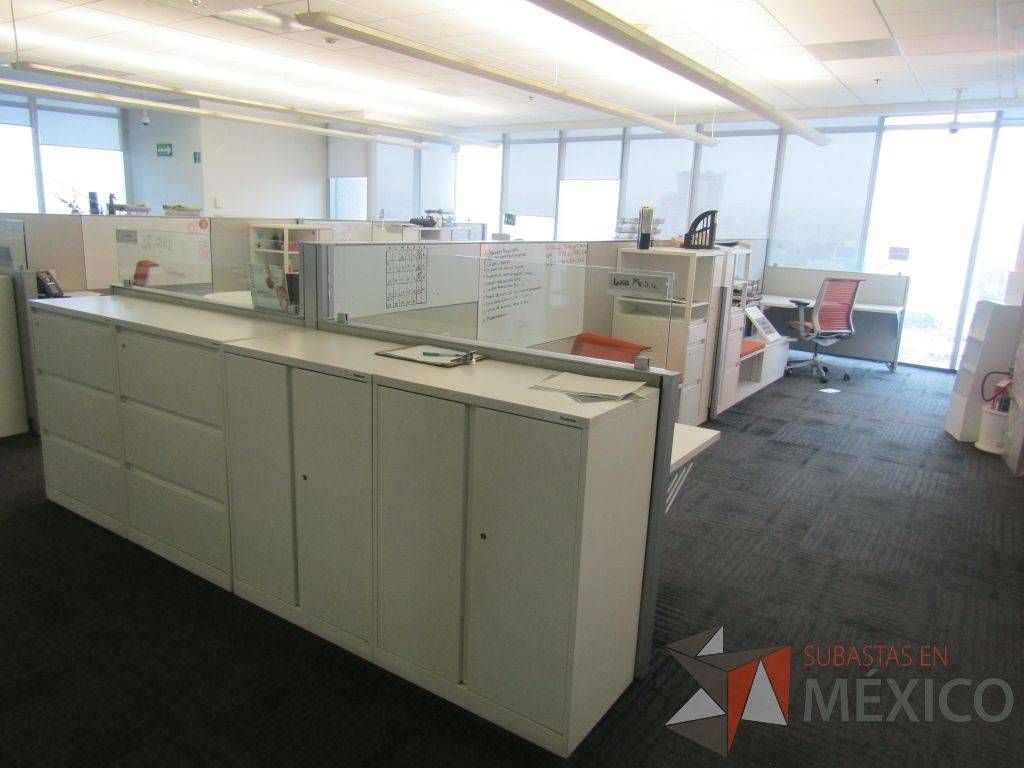 Lote 008 - Estación de trabajo para 5 personas, 3 credenzas de 1 cajón,1 espacio para documentos - Imagen 3