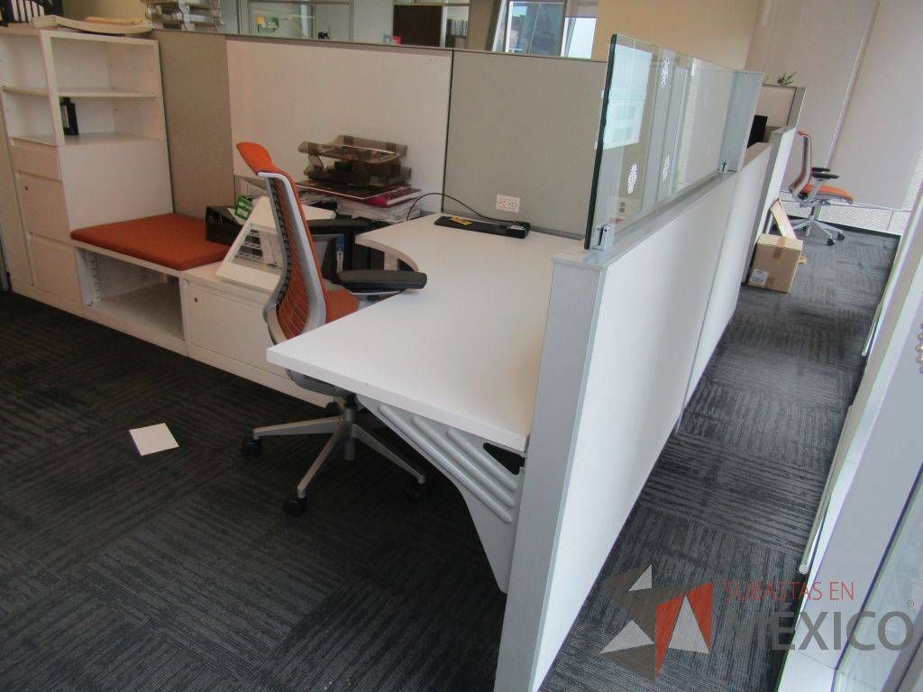 Lote 008 - Estación de trabajo para 5 personas, 3 credenzas de 1 cajón,1 espacio para documentos - Imagen 6