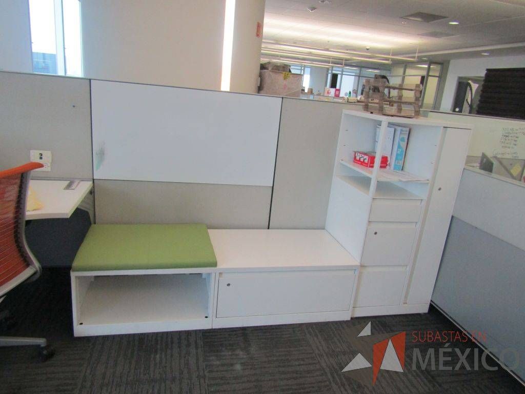 Lote 008 - Estación de trabajo para 5 personas, 3 credenzas de 1 cajón,1 espacio para documentos - Imagen 20