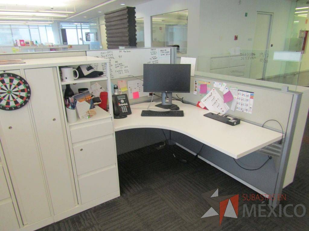 Lote 008 - Estación de trabajo para 5 personas, 3 credenzas de 1 cajón,1 espacio para documentos - Imagen 24