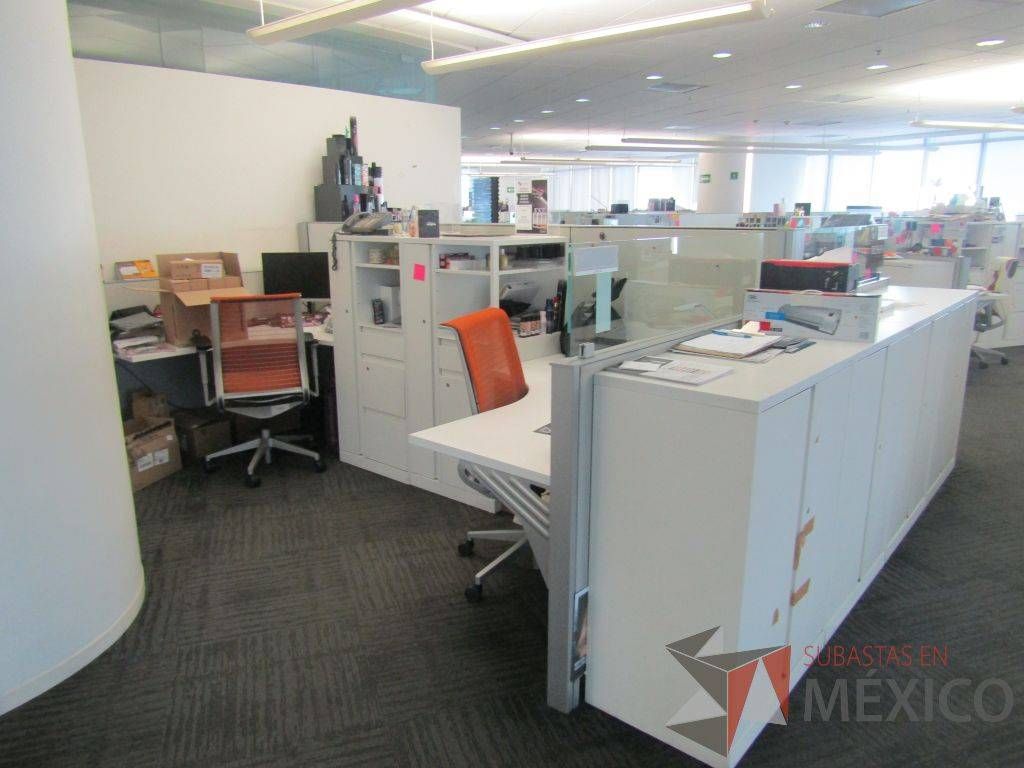 Lote 099 - Estación de trabajo para 3 personas, 1 credenza de 1 cajón,1 espacio para documentos - Imagen 3