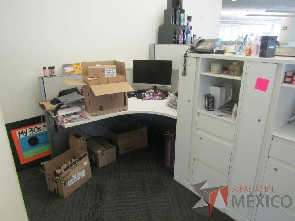 Lote 099 - Estación de trabajo para 3 personas, 1 credenza de 1 cajón,1 espacio para documentos - Imagen 6