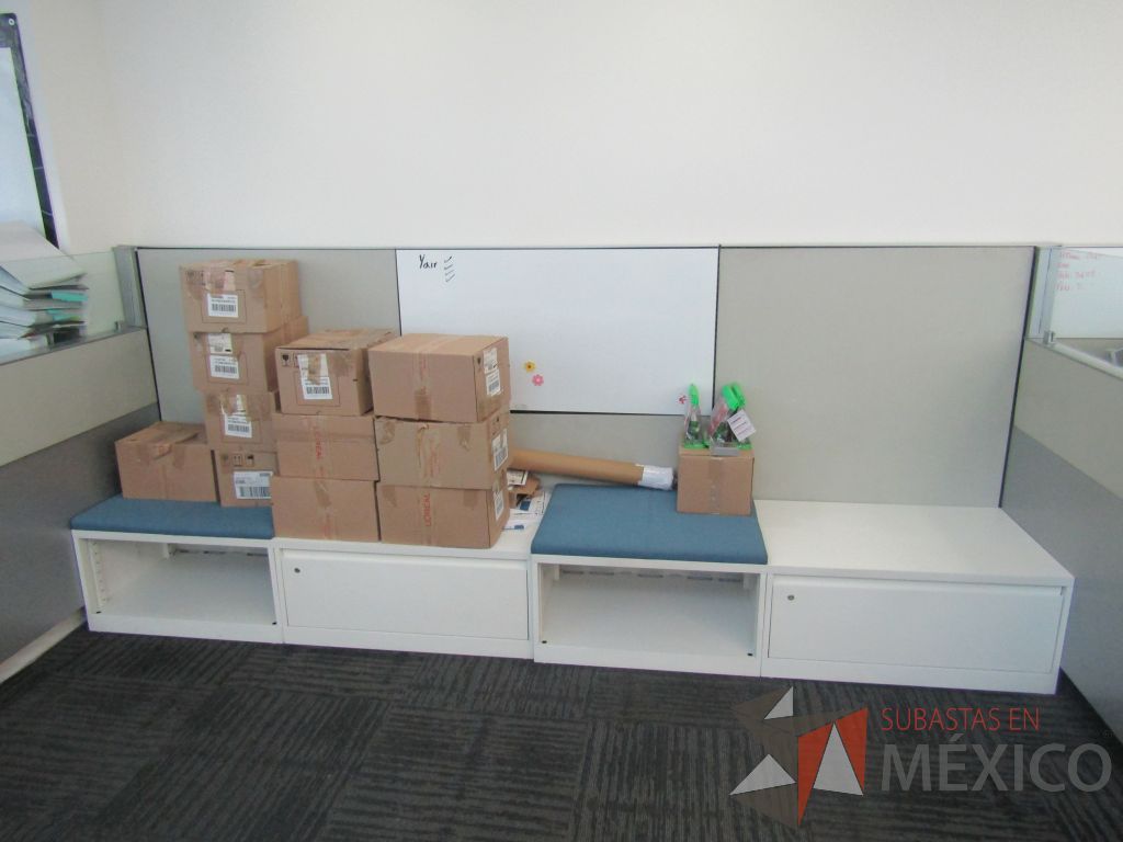 Lote 041 - Estación de trabajo para 2 personas, 2 credenza de 1 cajón,1 espacio para documentos - Imagen 8