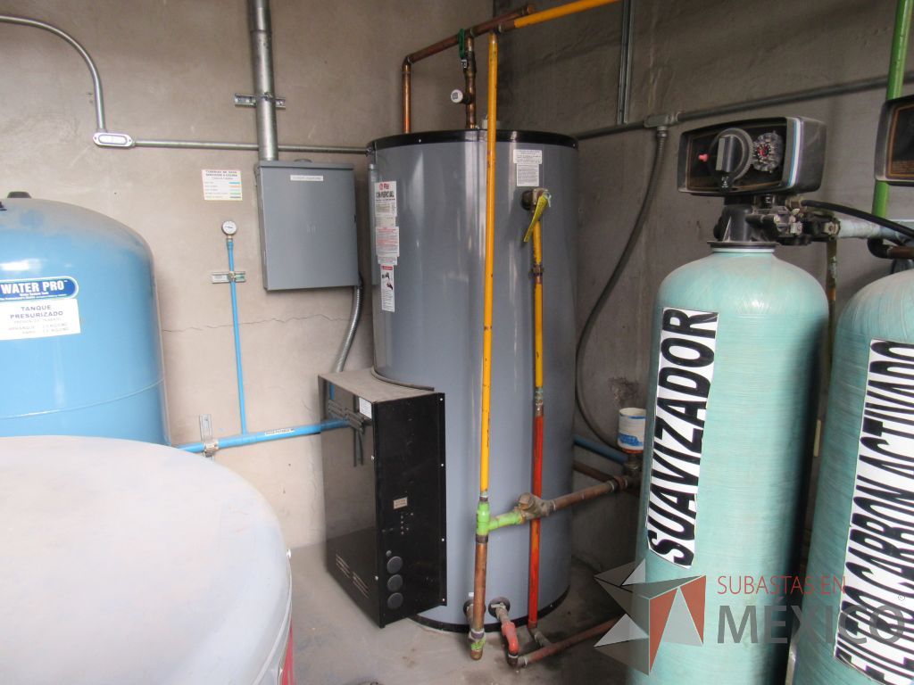 Lote 167 - Calentadores de agua, capacidad de 119.9 Galones, 150 PSI, Marca: RUUD, Modelo: ES120-36-G - Imagen 10