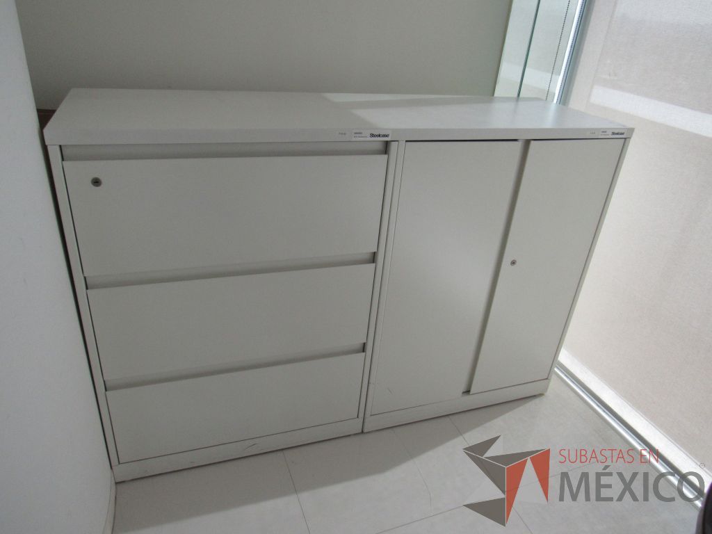 Lote 011 - Archivero Horizontal de 3 cajones, Gabinete de 2 puertas con 1 entrepaño y 1 cubierta color blanco - Imagen 7