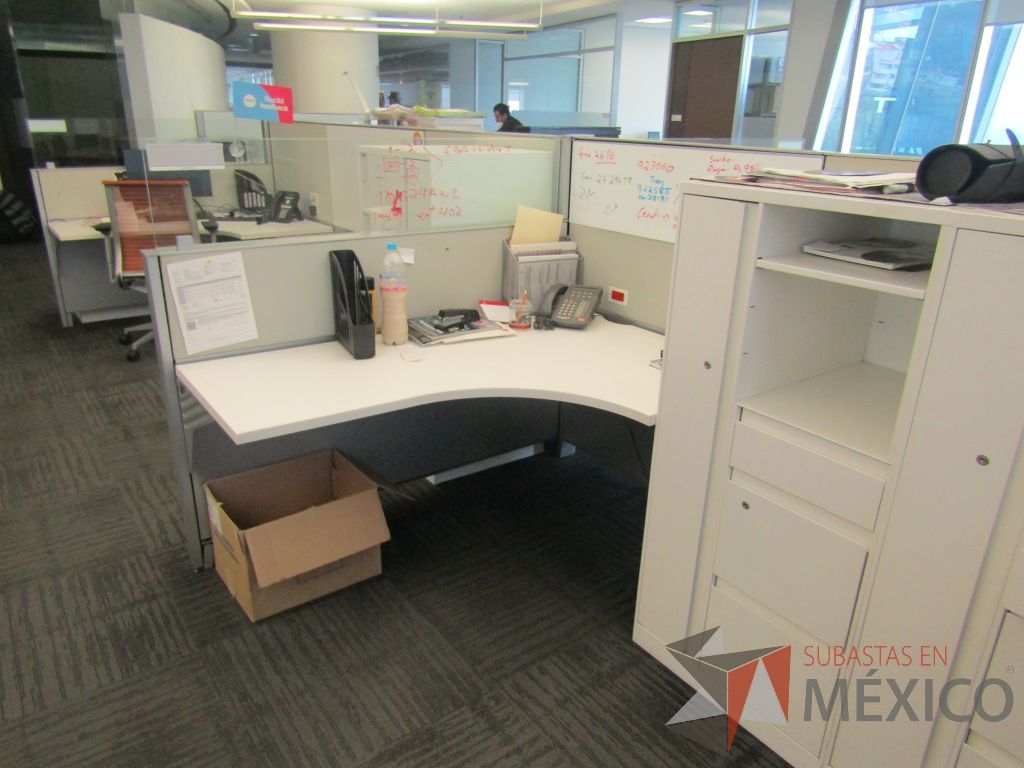 Lote 037 - Estación de trabajo para 6 personas, 2 credenza de 1 cajón,1 espacio para documentos y cojín de tela color naranja - Imagen 6