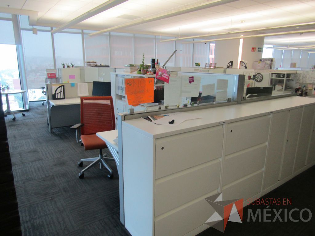Lote 037 - Estación de trabajo para 6 personas, 2 credenza de 1 cajón,1 espacio para documentos y cojín de tela color naranja - Imagen 11